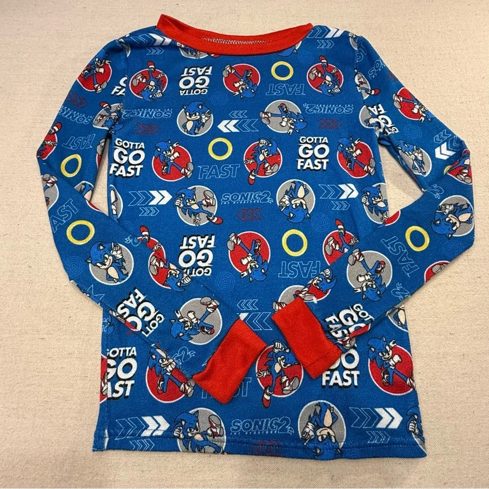 Sonic 2 - Kids Pajama Set with Fun Blue and Red Design - Size 8